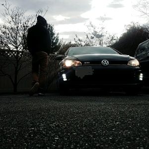 Meet your Posher, Cameron